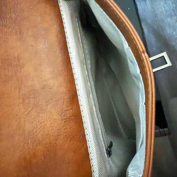 Rivet Shoulder Bag - Picture 4 of 5